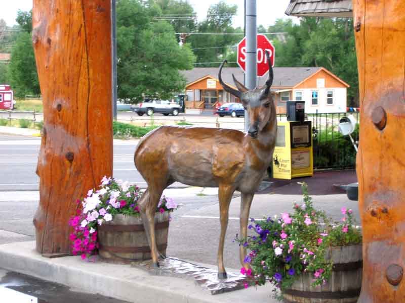 Lander statue