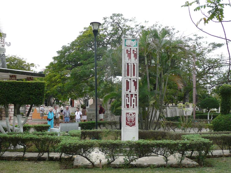Park of the Americas - The column for the United States