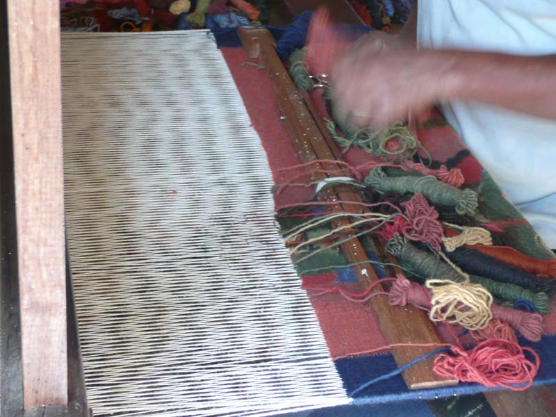 Isaac Vasquez G weaving